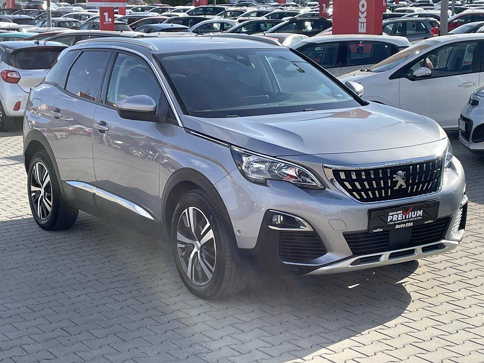 Peugeot 3008 1.2 PT Allure