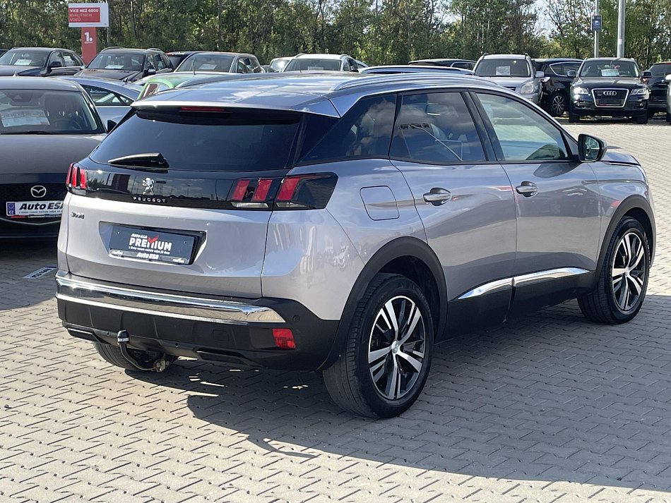 Peugeot 3008 1.2 PT Allure