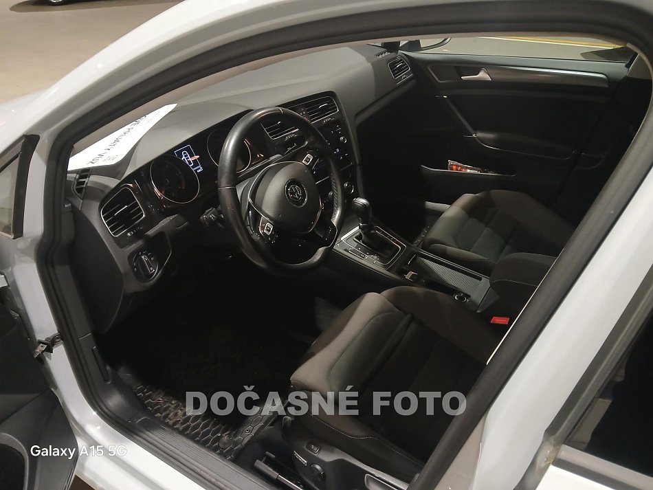 Volkswagen Golf 2.0 TDi 