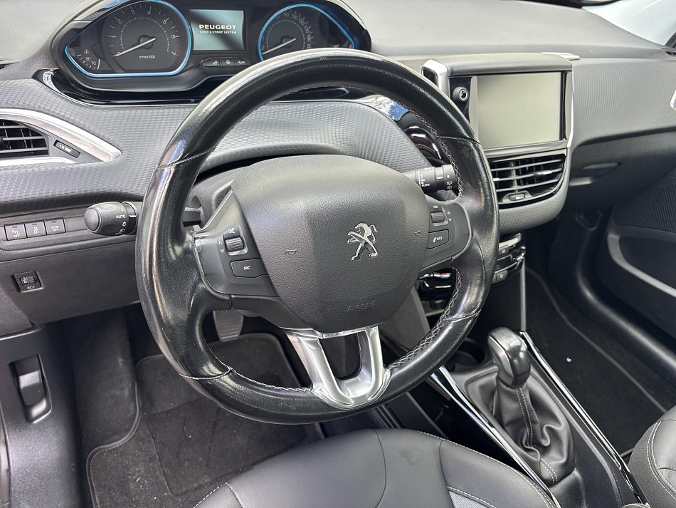 Peugeot 2008 1.2 PT Allure