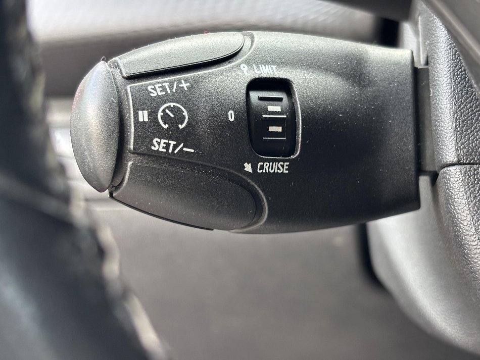 Peugeot 2008 1.2 PT Allure