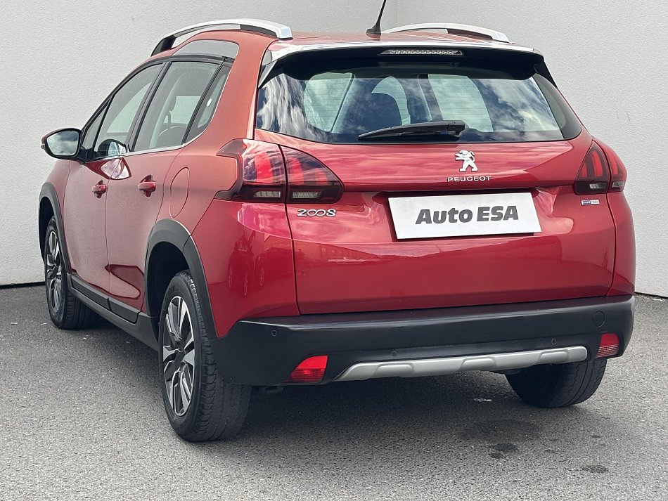 Peugeot 2008 1.2 PT Allure