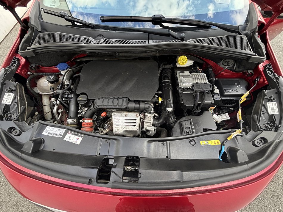 Peugeot 2008 1.2 PT Allure