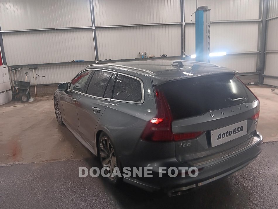 Volvo V60 2.0D4 