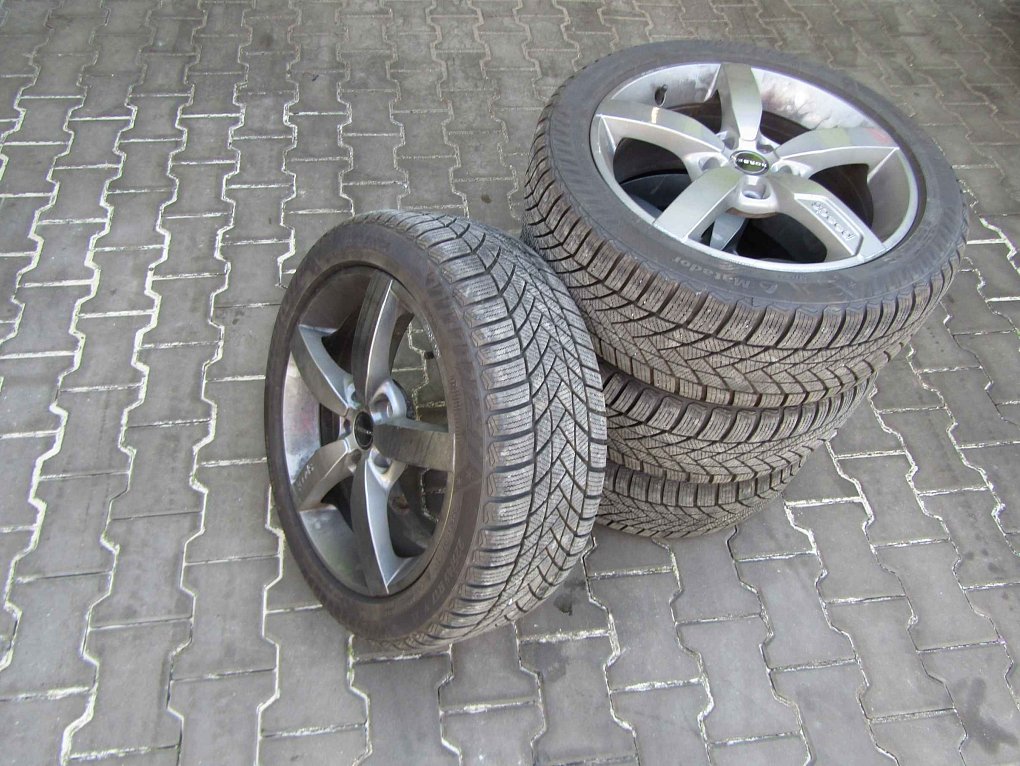 Volkswagen Golf 2.0 TSi  4x4