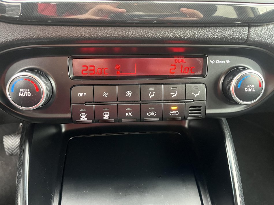 Kia Carens 1.6i  LPG
