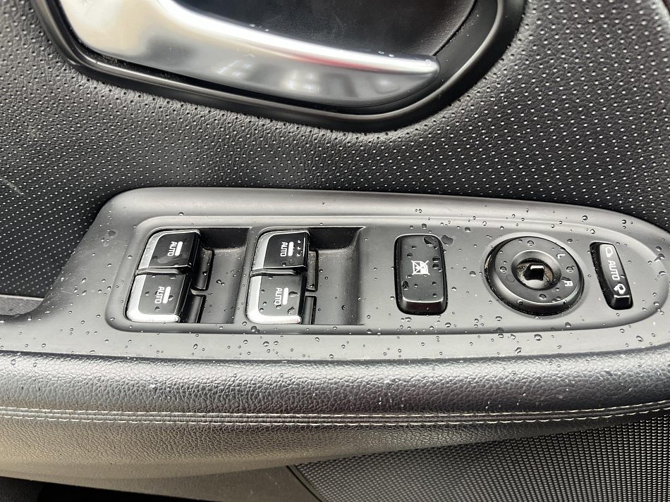 Kia Carens 1.6i  LPG