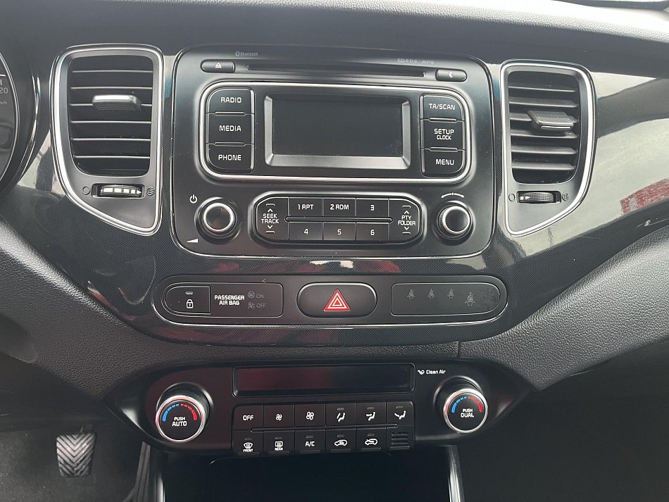 Kia Carens 1.6i  LPG