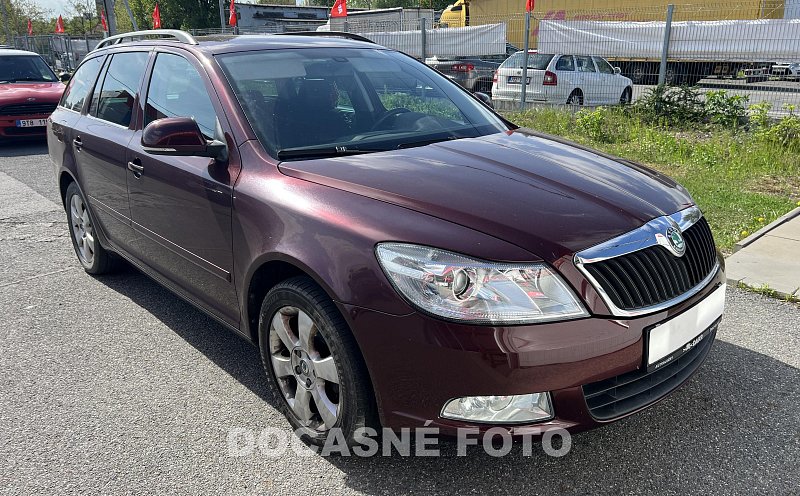 Škoda Octavia II 1.6 TDi Elegance