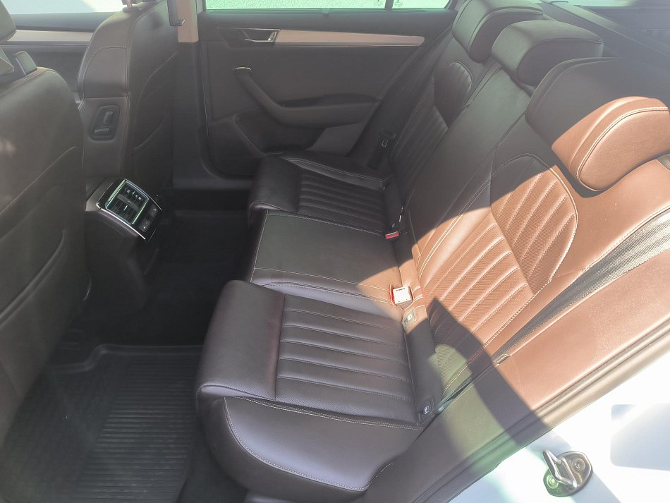 Škoda Superb III 2.0 TSi L&K 4X4