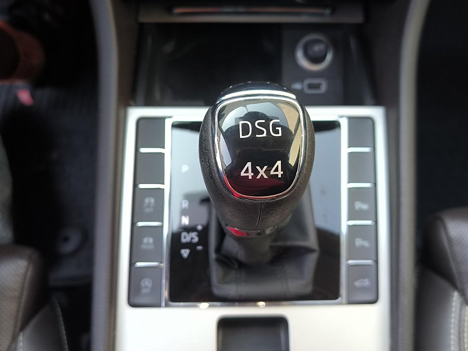 Škoda Superb III 2.0 TSi L&K 4X4