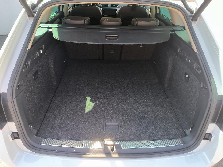 Škoda Superb III 2.0 TSi L&K 4X4
