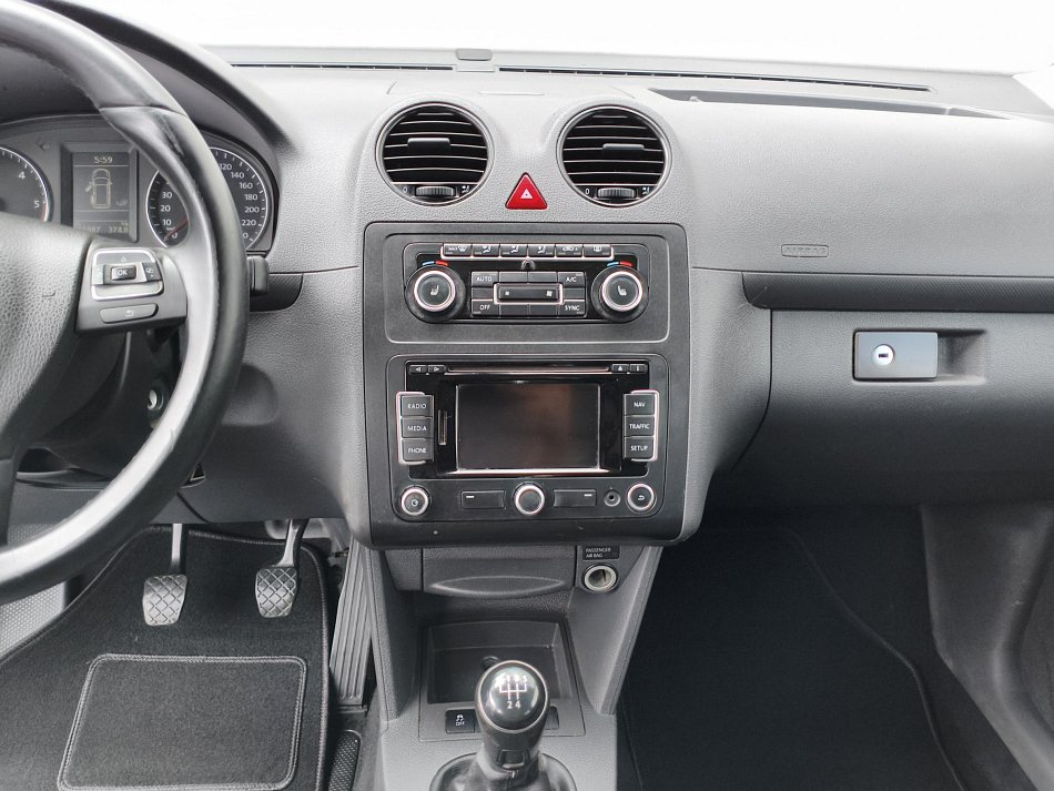 Volkswagen Caddy 1.6TDi Soccer MAXi 7míst