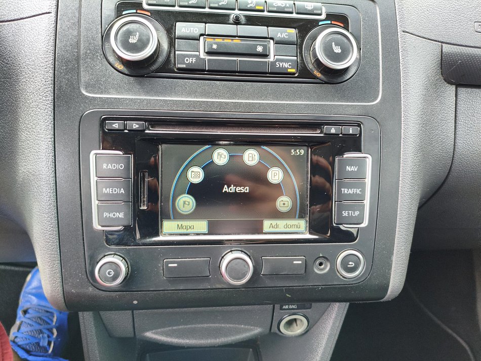 Volkswagen Caddy 1.6TDi Soccer MAXi 7míst