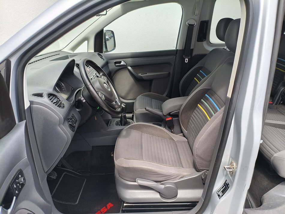 Volkswagen Caddy 1.6TDi Soccer MAXi 7míst