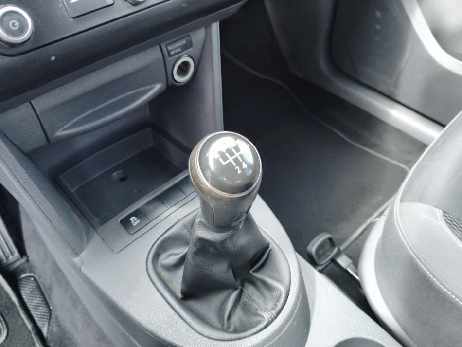 Volkswagen Caddy 1.6TDi Soccer MAXi 7míst