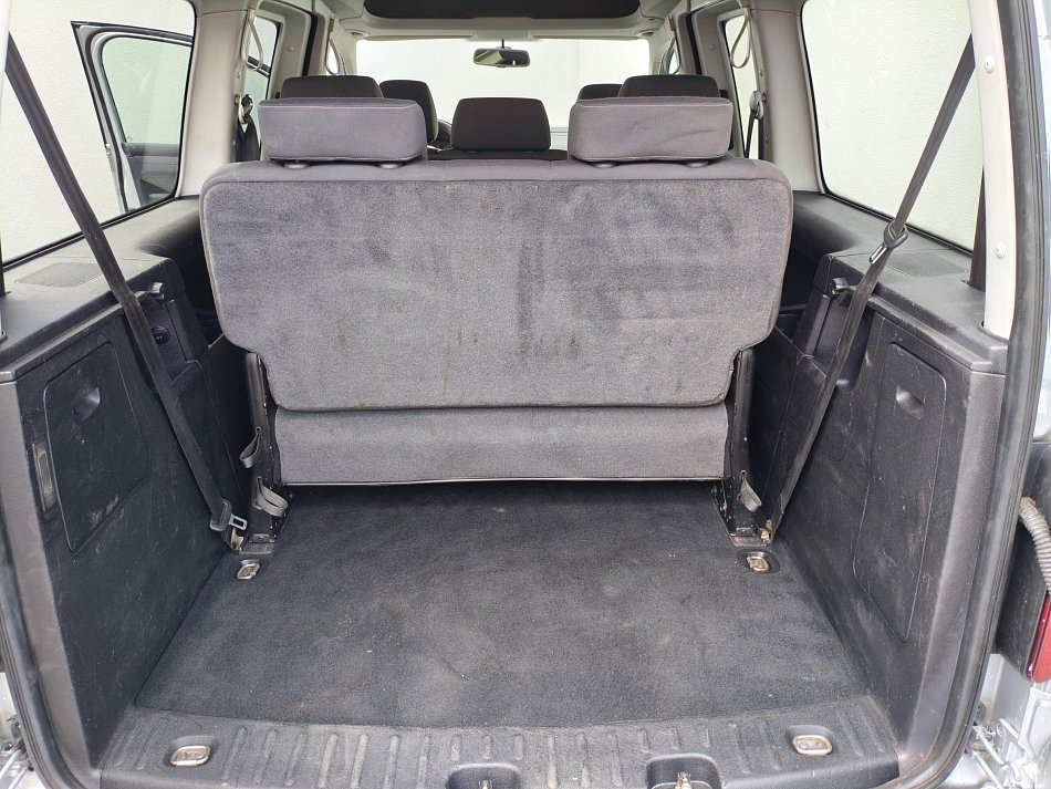 Volkswagen Caddy 1.6TDi Soccer MAXi 7míst