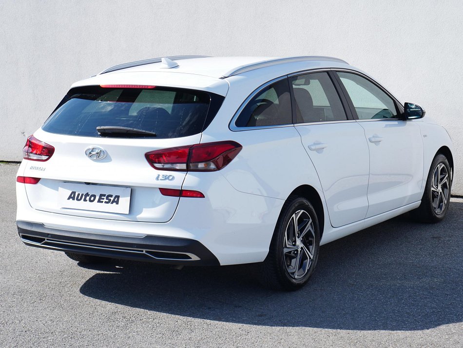 Hyundai I30 1.5 T-GDi Smart 48V