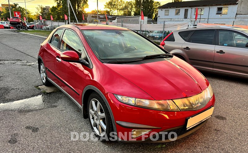 Honda Civic 1.8i 