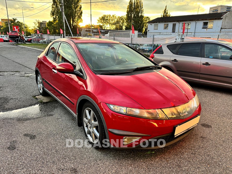 Honda Civic 1.8i 