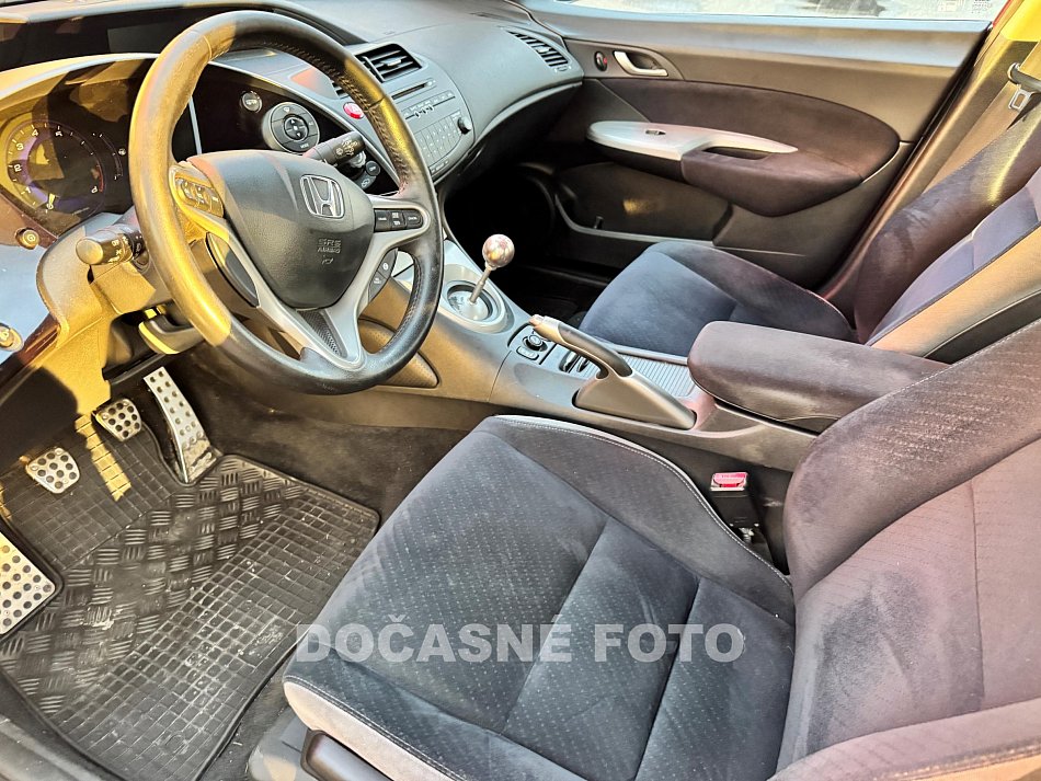 Honda Civic 1.8i 