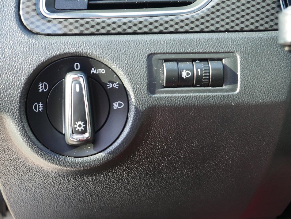 Škoda Rapid 1.0 TSI Monte Carlo