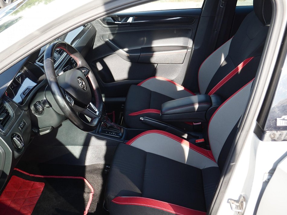 Škoda Rapid 1.0 TSI Monte Carlo