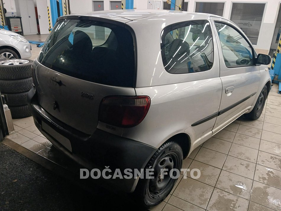 Toyota Yaris 1.0i 