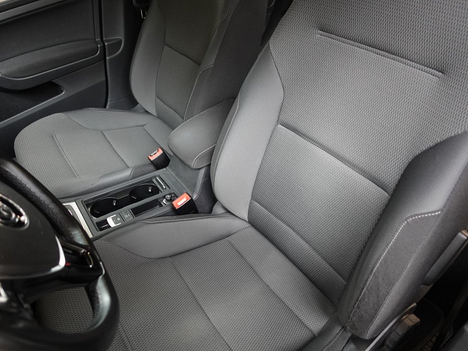 Volkswagen Golf 1.2TSi 