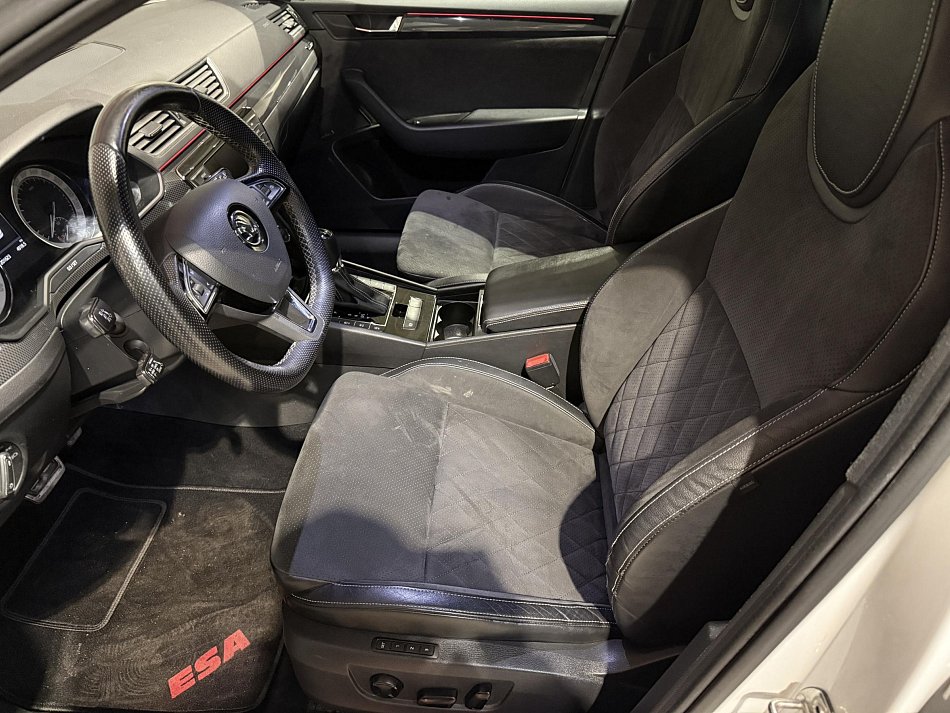 Škoda Superb III 2.0TSi  4x4