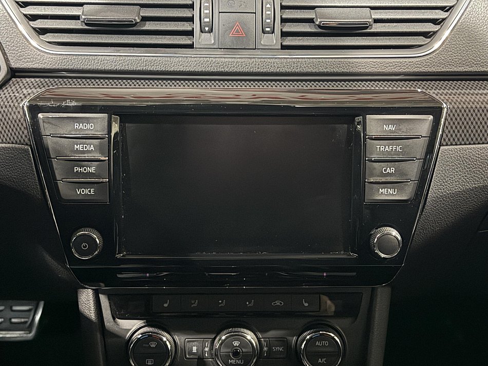 Škoda Superb III 2.0TSi  4x4