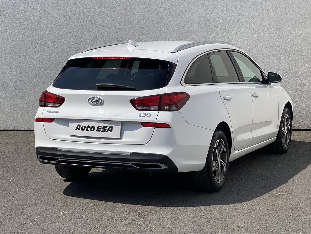 Hyundai I30 1.5 DPi Smart