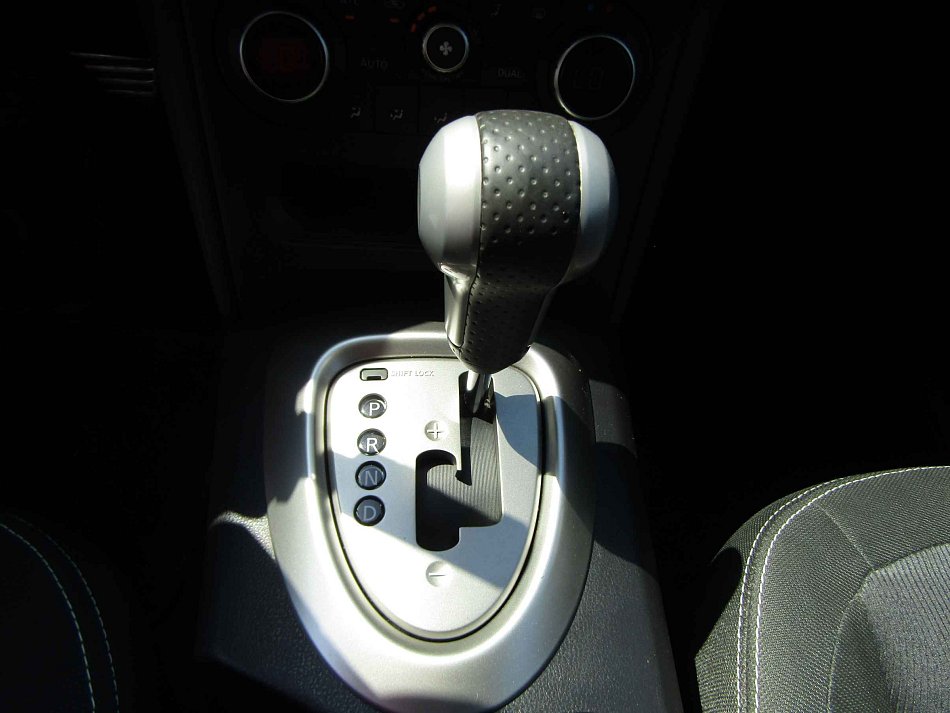 Nissan Qashqai 2.0 16V 