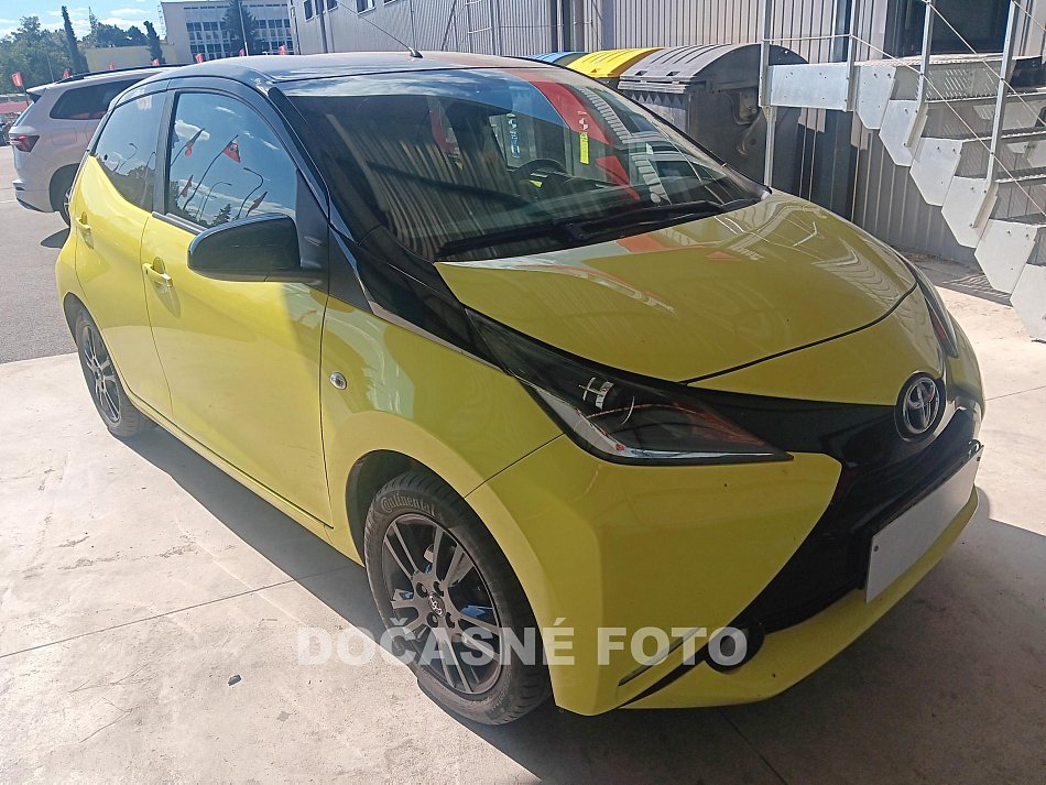 Toyota Aygo 1.0i 
