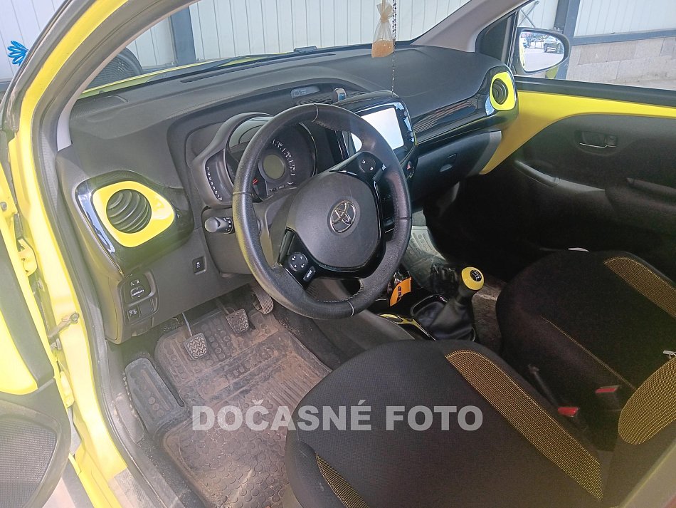 Toyota Aygo 1.0i 
