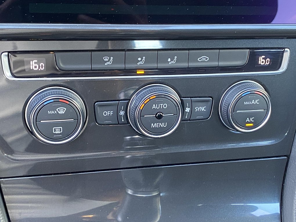 Volkswagen Golf 1.6TDi 