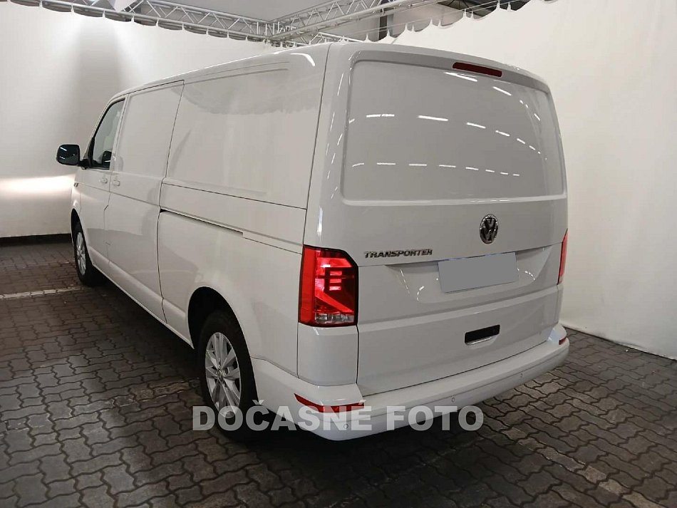 Volkswagen Transporter 2.0TDi  L2H1 T6.1