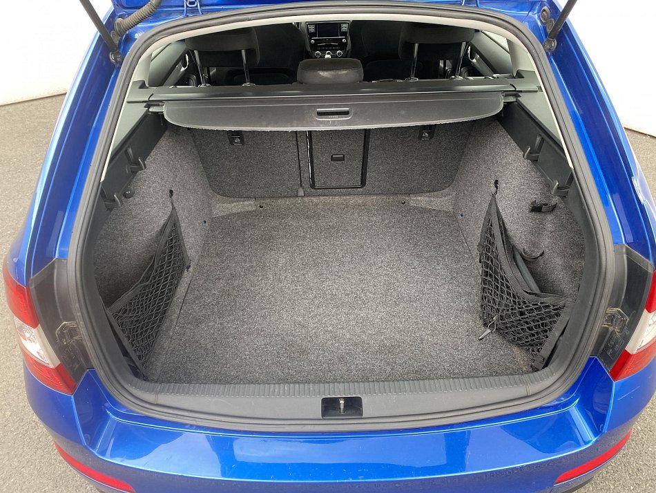 Škoda Octavia III 1.8 TSI Elegance