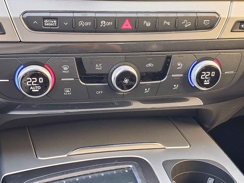 Audi Q7 3.0 TDi S-line quattro