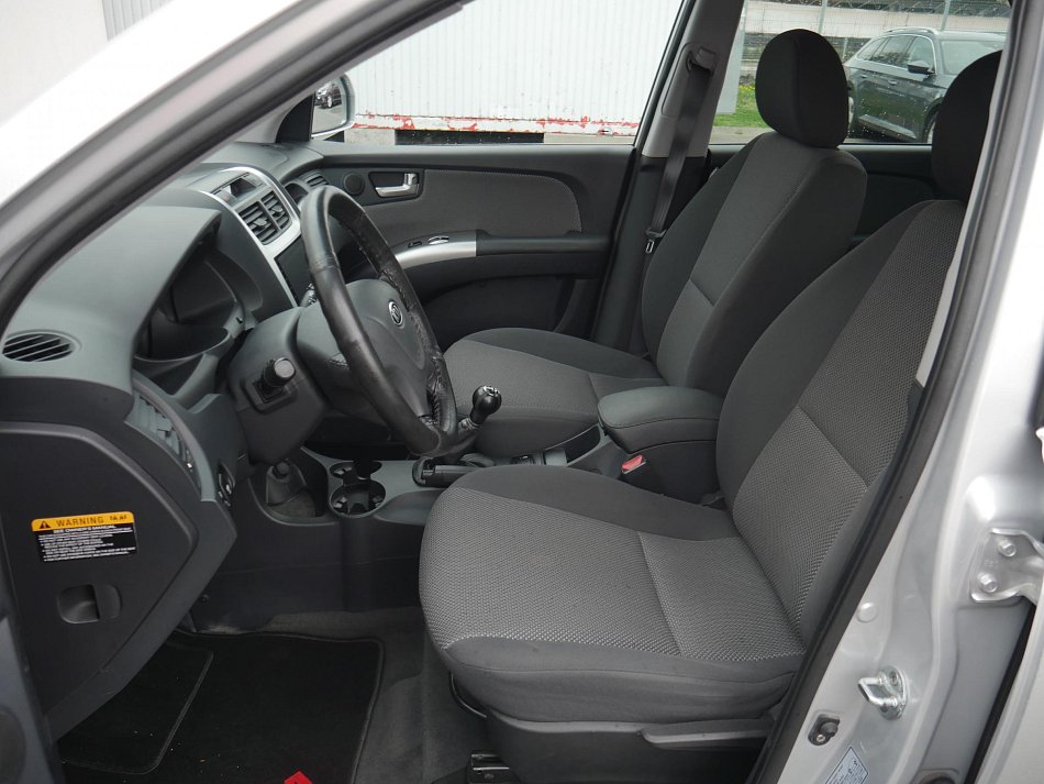 Kia Sportage 2.0 i 