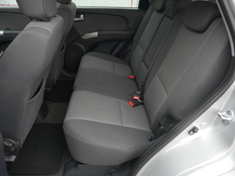 Kia Sportage 2.0 i 