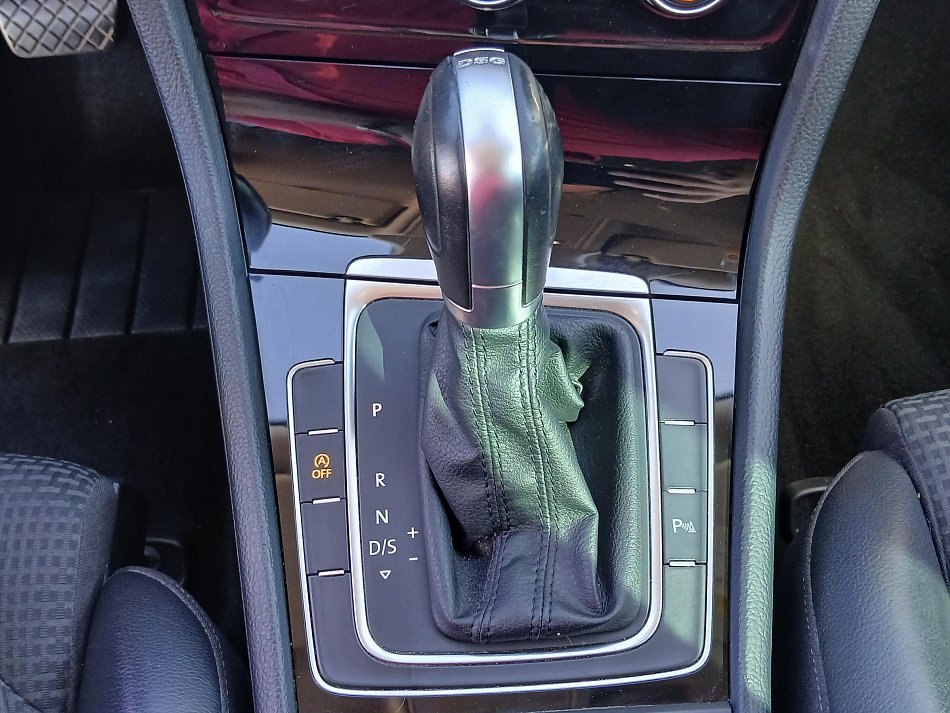 Volkswagen Golf 2.0TDi 