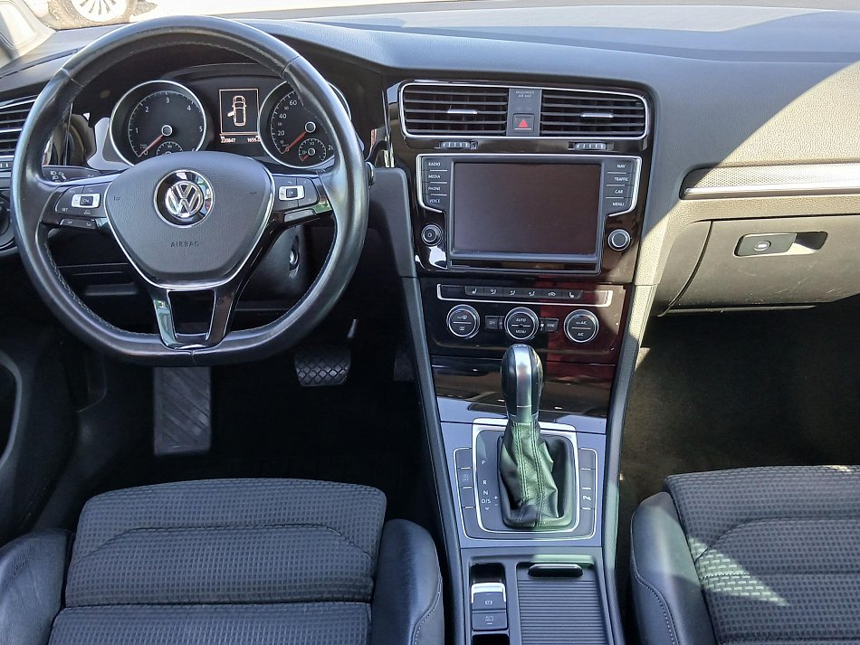 Volkswagen Golf 2.0TDi 