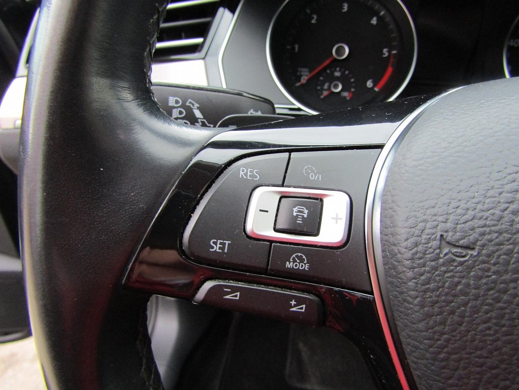 Volkswagen Passat 2.0TDi Highline