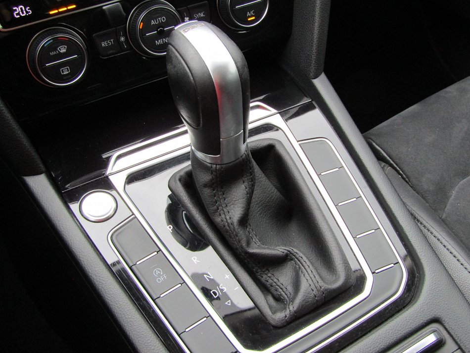 Volkswagen Passat 2.0TDi Highline