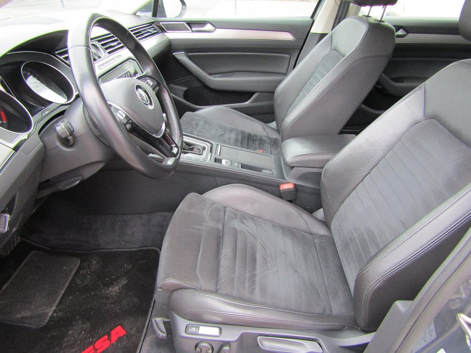 Volkswagen Passat 2.0TDi Highline