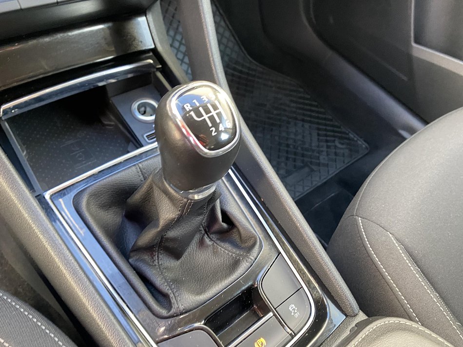 Škoda Karoq 1.0 TSi Ambition