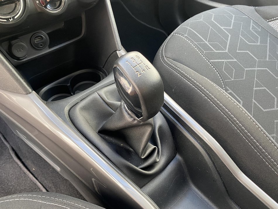 Peugeot 2008 1.6 HDi Active