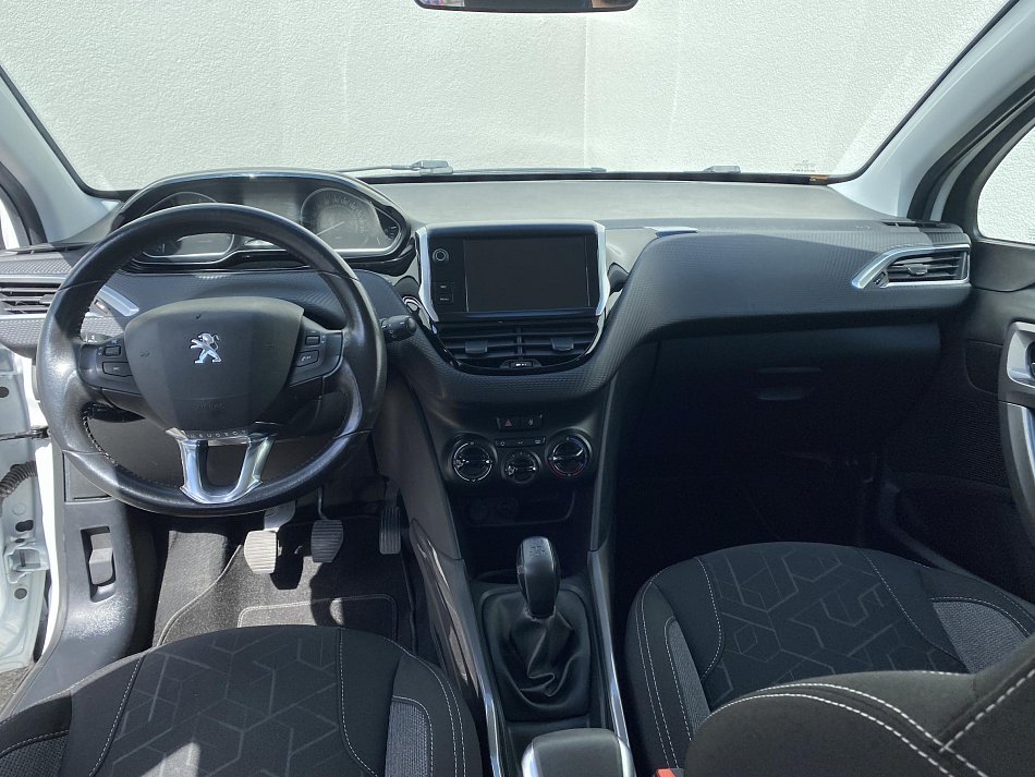 Peugeot 2008 1.6 HDi Active