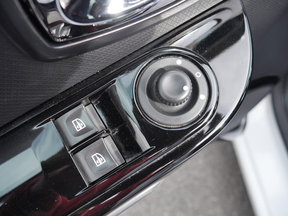 Renault Clio 1.2 16V 